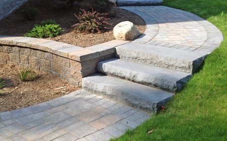 Cambridge Pavers walkway with natural blue stone steps, New Paltz NY